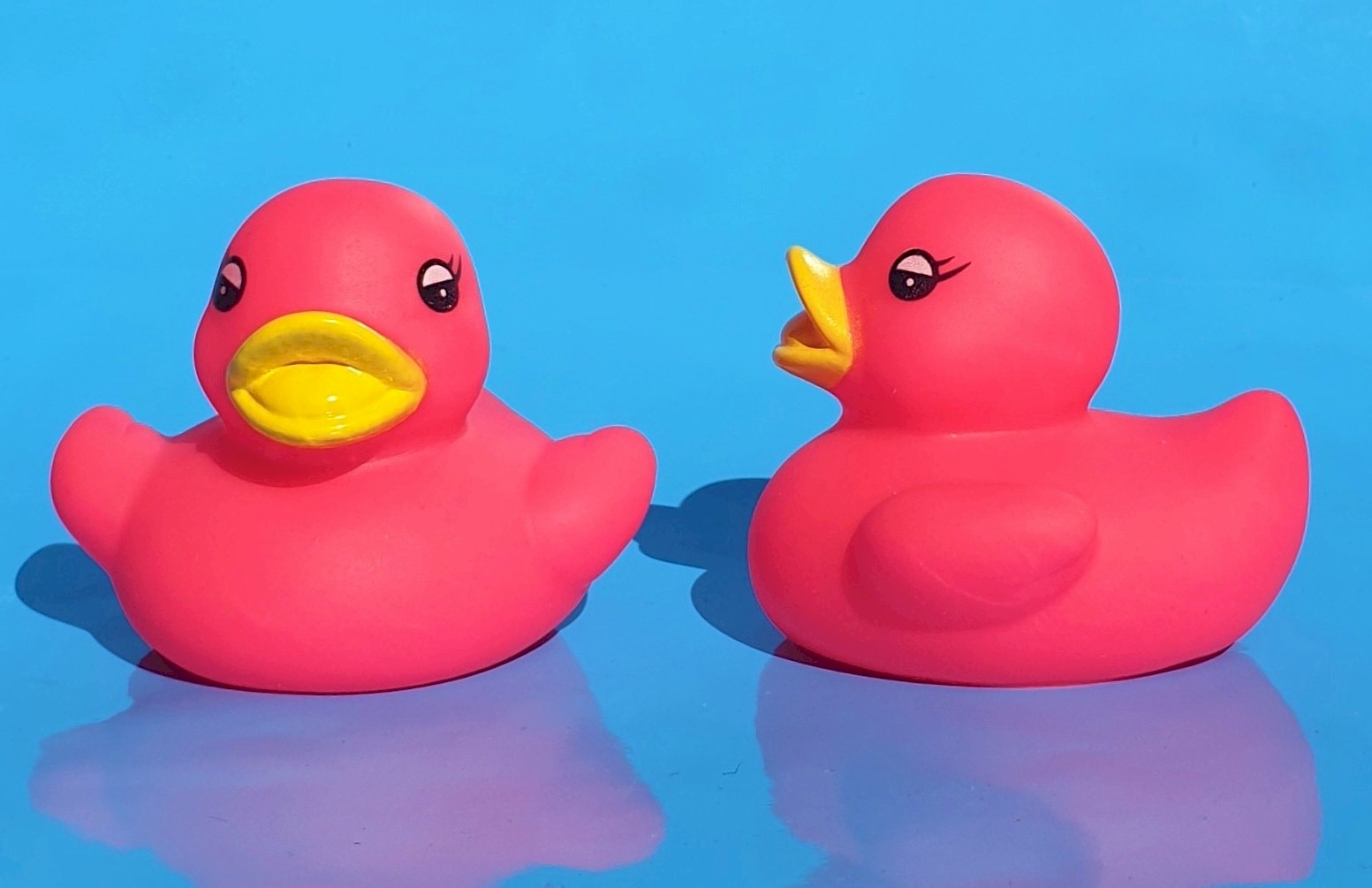 Rubber duck bright pink B